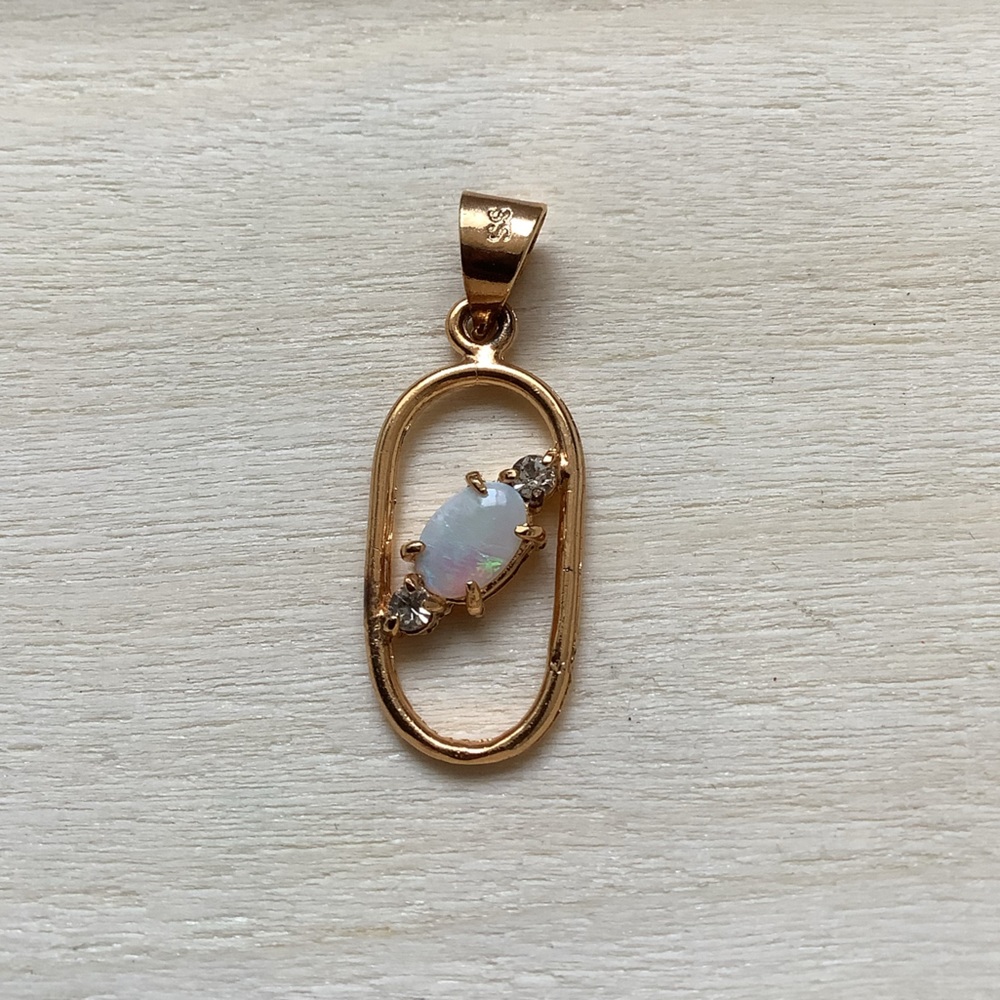 New vintage SS Fire Opal dainty pendant charm